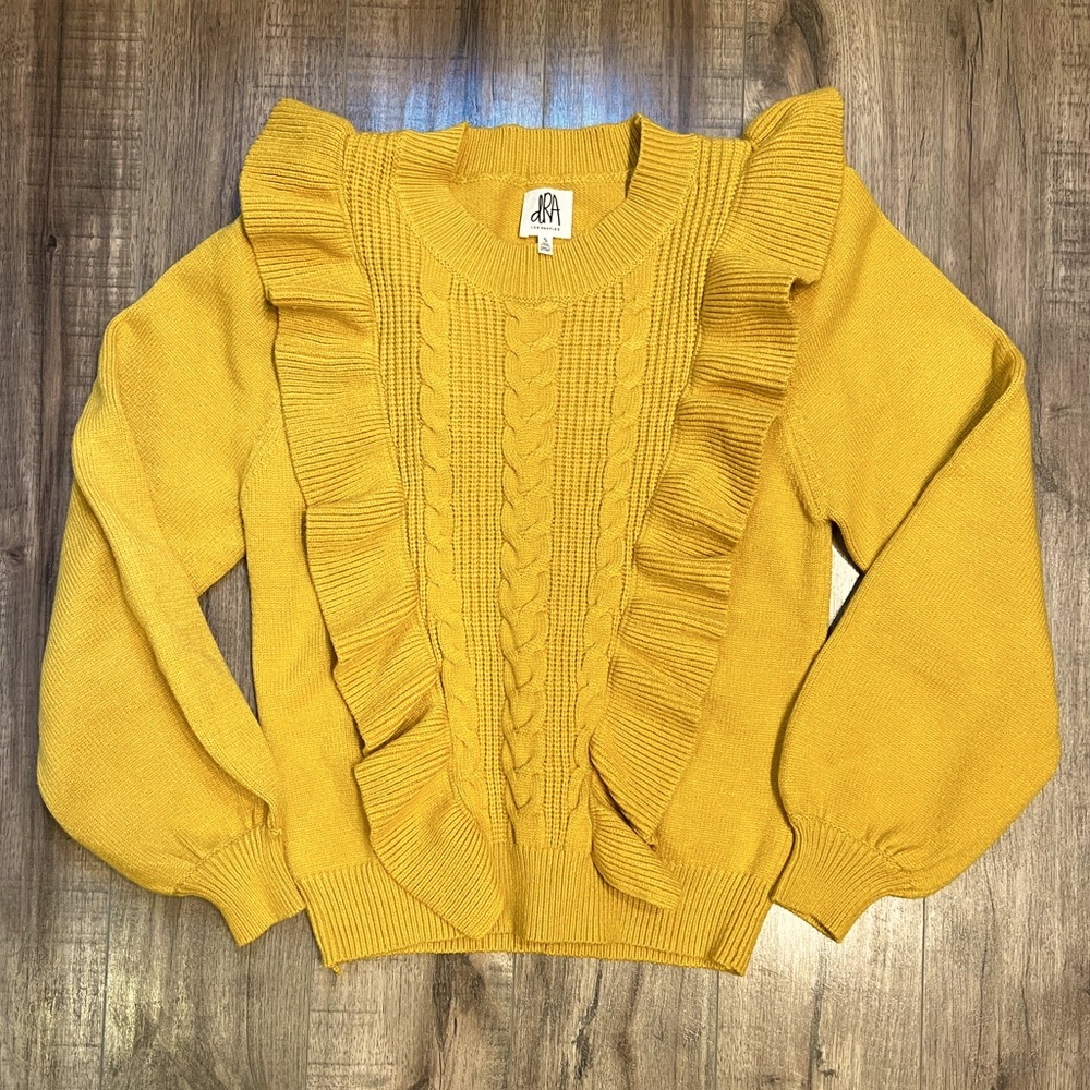 dRA LA Ruffle Trim Sweater